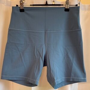 Women's Lululemon Alugn Blue Shorts size 10